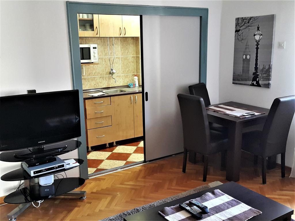 Centre Point Apartment Podgorica Extérieur photo