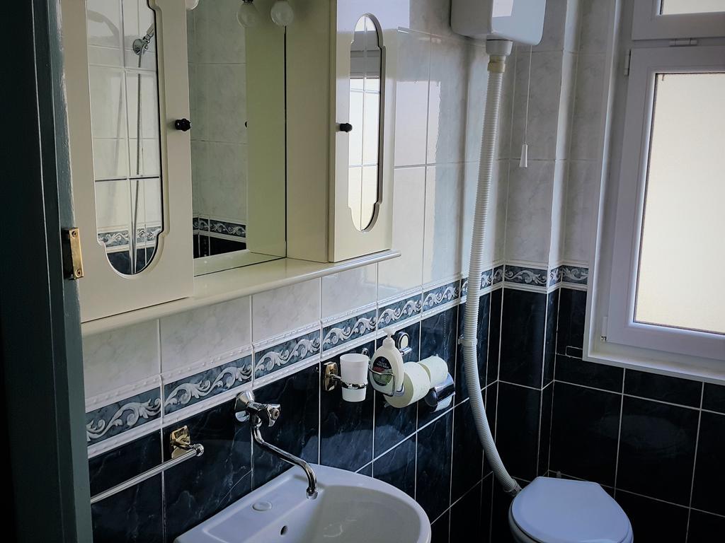 Centre Point Apartment Podgorica Extérieur photo